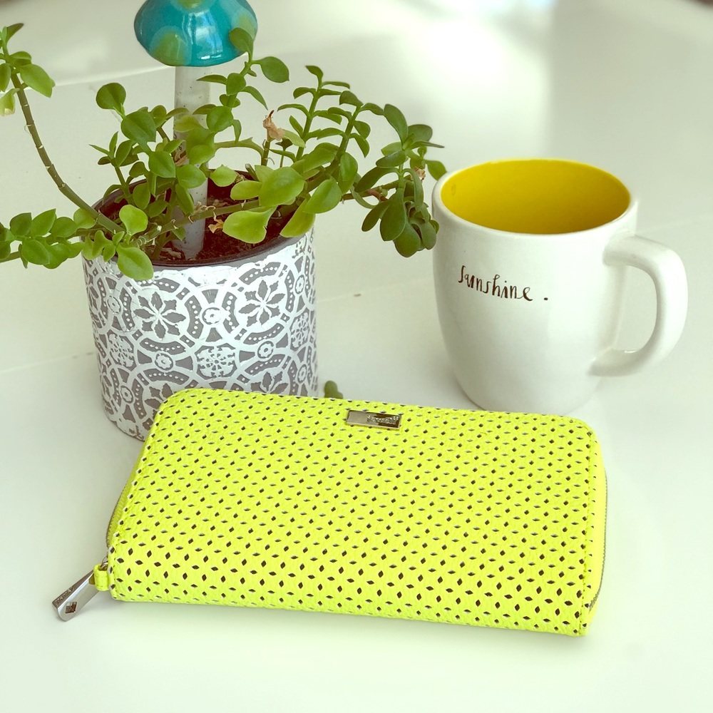 Jewel by Thirty One wallet